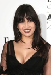 Daisy Lowe